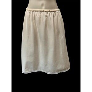 Vintage Barbizon M Half Slip Nylon Rayon Blend Excellent